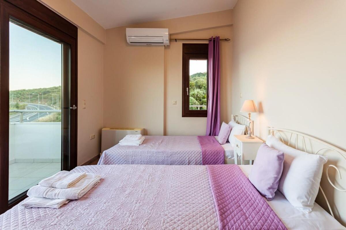 Villa Armonia - Beachfront Majestic Retreat Petalídhion Eksteriør bilde